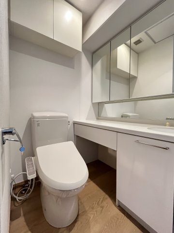 エムジー目黒駅前0501号室 トイレ