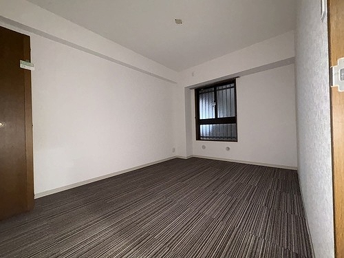 ライオンズステーションプラザ西船橋11階 洋室約6.2畳　※2025年10月撮影