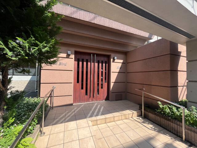 ウェルバード成増 エントランス