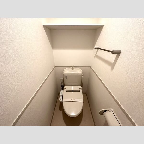 ベルファミーユ高根台Ⅱ トイレ