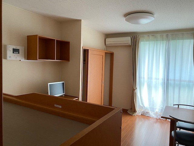 レオパレスＹＯＫＯＳＵＫＡ 寝室