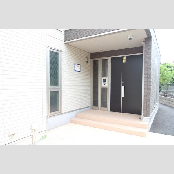 エルサンテ208号室 エントランス