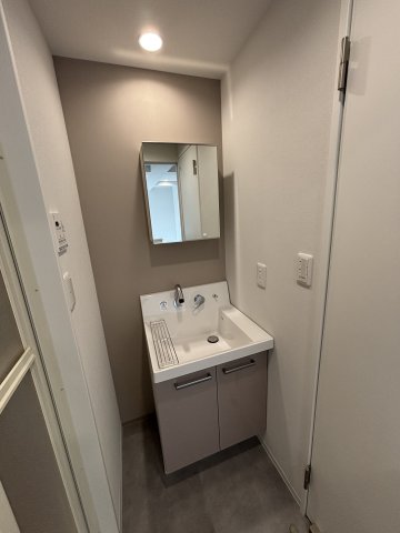 ＯｋｕｎｏＯｋｕ102号室 洗面