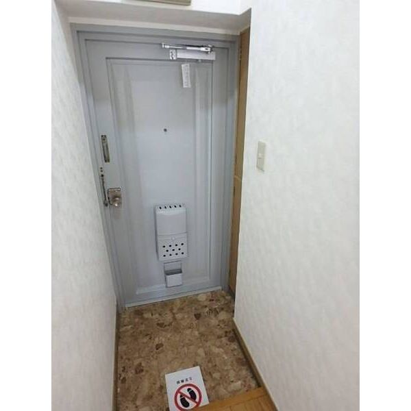 山口マンション0302号室 玄関