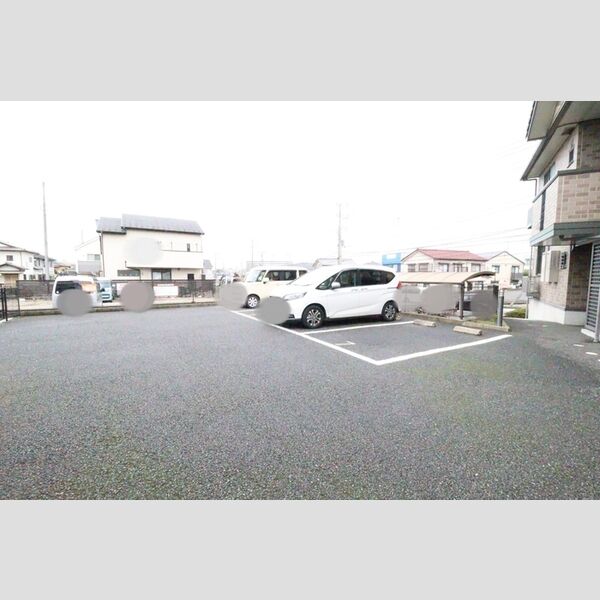 ミルフォード　AB 駐車場