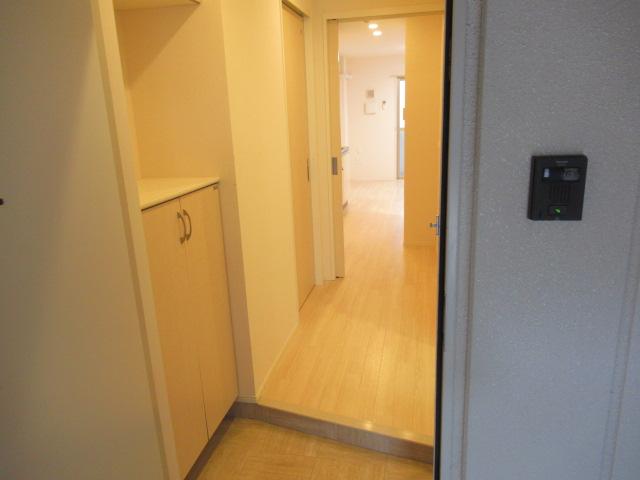 ウィズダム 玄関