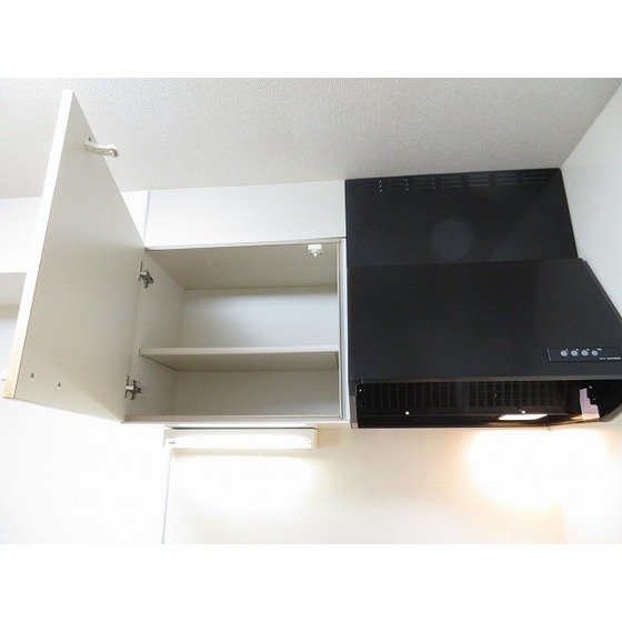 サン・ルミエール キッチン上収納