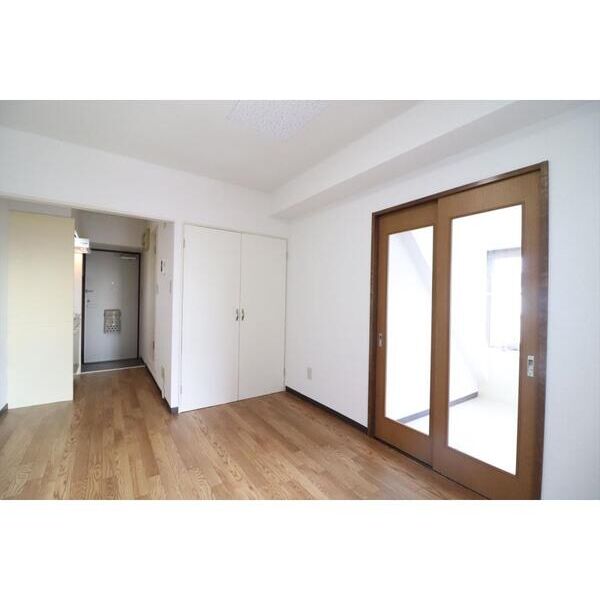 メイプルハウス町田305号室 リビング