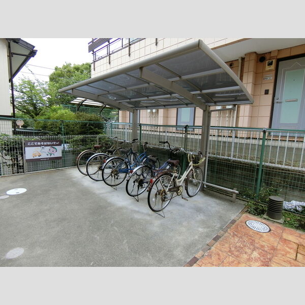 ラル　フェリス 駐輪場