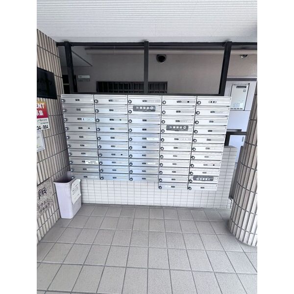 ウエルストンハイツ エントランス