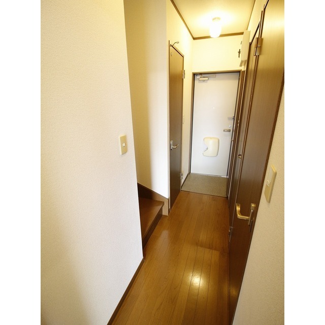 アムール 金谷 内観