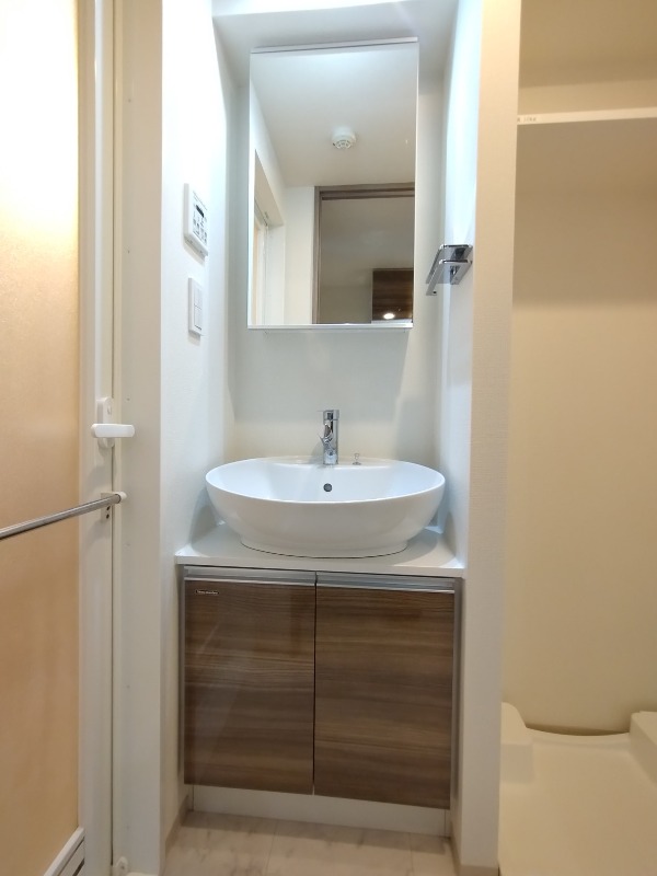 クレイシアIDZ横浜桜木町6階 洗面