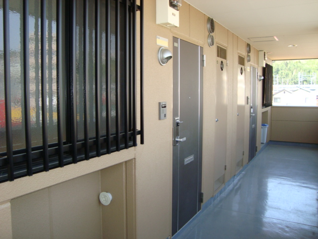 エルマルム00205号室 玄関廊下