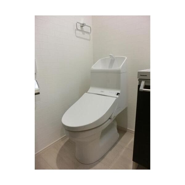 パルトネール戸越301号室 トイレ