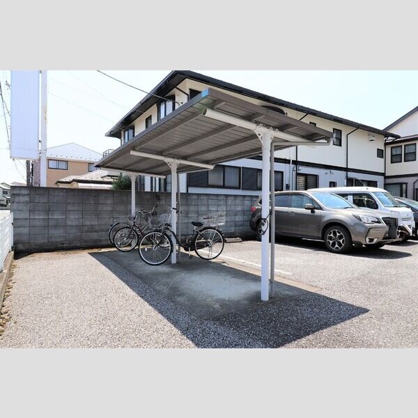 吉岡ハイツ　3 駐輪場