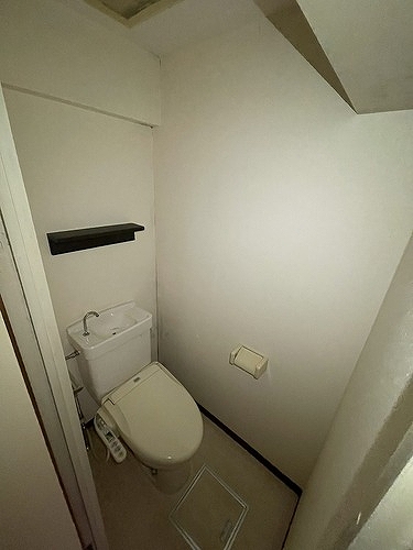 ＭＡＣ武蔵砂川コート トイレ　※内装前／2026年03月撮影