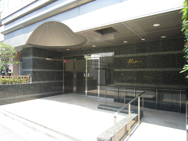 マノー藤沢0402号室 オートロック付のエントランス