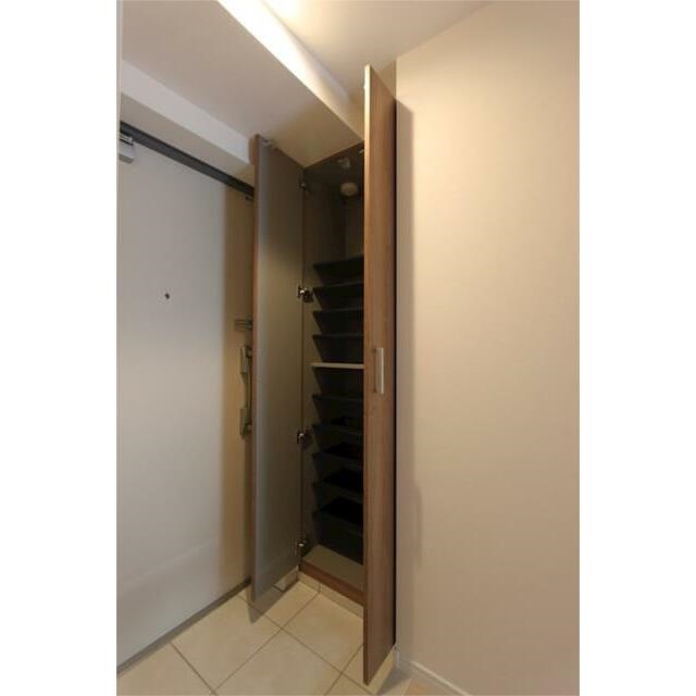 イアース横濱関内8階 同建物別部屋の参考画像