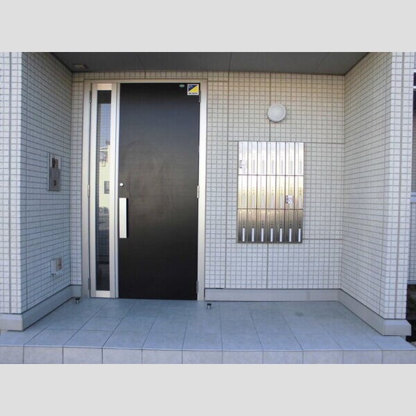 レーヴ エントランス