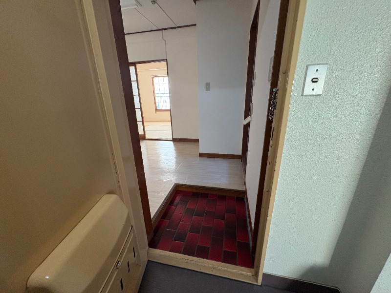 メゾン米田 玄関