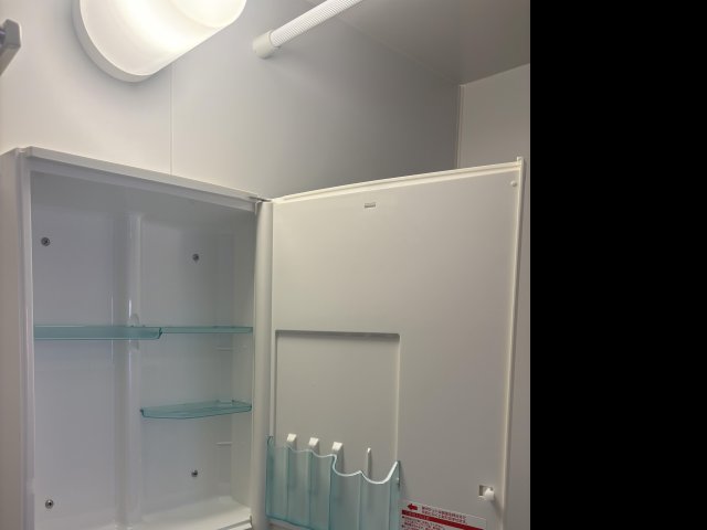 ライオンズプラザ山下公園701号室 洗面