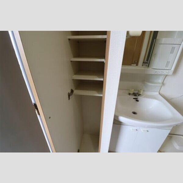 パティオ坂巻301号室 シューズボックス