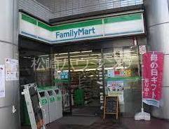 コーポ新中野 ファミリーマート中野本町六丁目店