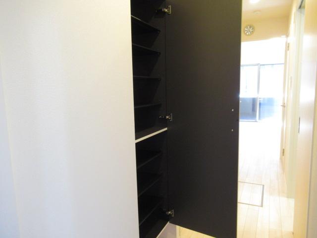 ルークス 玄関収納