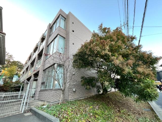 クレシア 外観写真（昼）