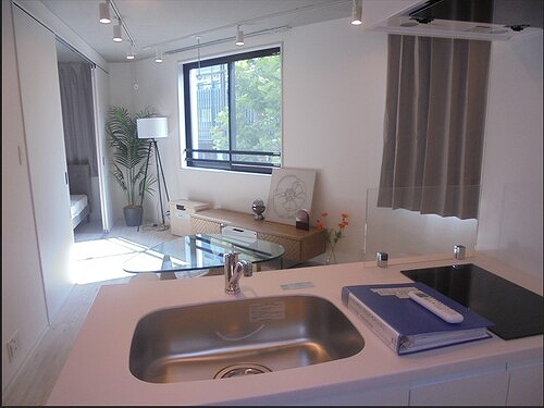 ＰＲＥＡＳ　ＨＯＮＡＮＣＨＯ2階 モデルルーム（別部屋・家具は附帯しません）