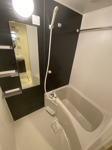 ベイルーム鎌倉山崎102号室 お風呂