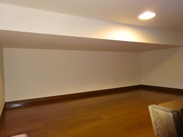 グランドール皆川1階 内観