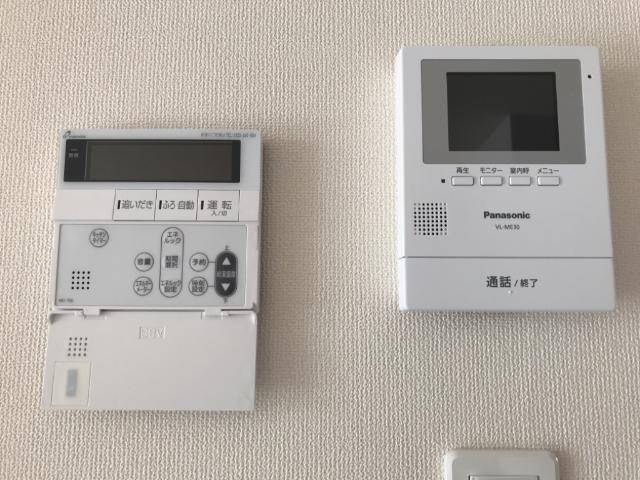 モデスト・ヴィラ カメラ付インターホン