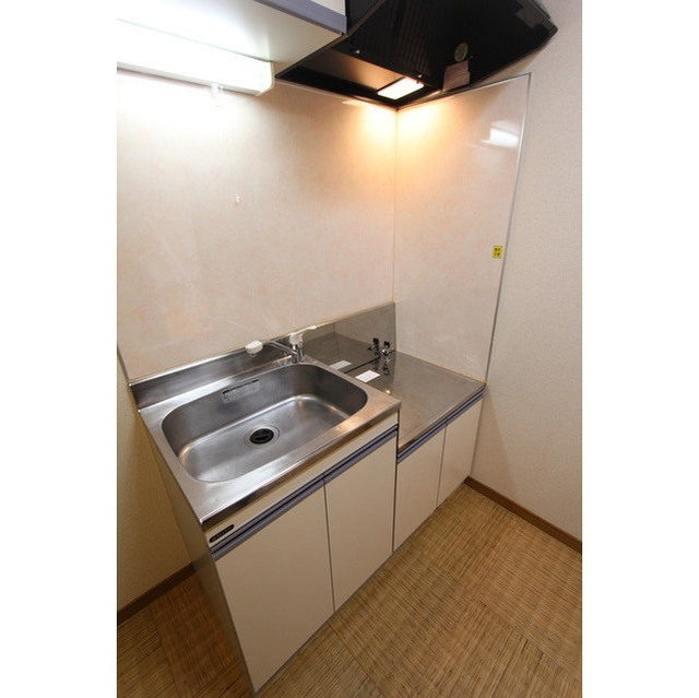 アジュール湘南202号室 内観