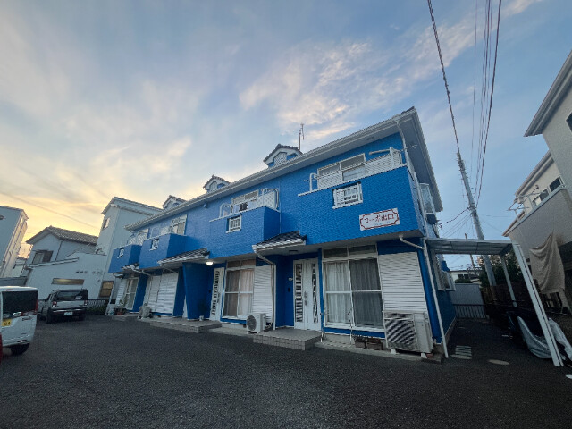 コーポ出口 敷地内駐車場有♪１台分無料