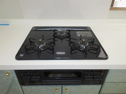 ライオンズガーデン武蔵関公園弐番館 ３口ガスコンロ