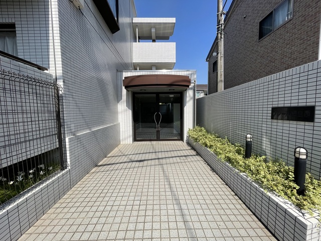 クレール綱島西0208号室 エントランス