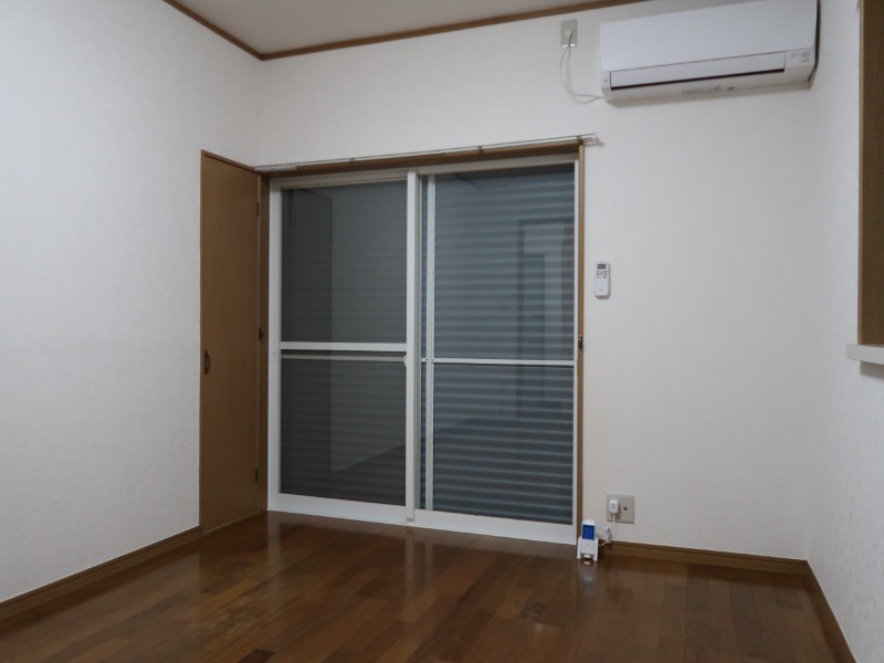 ファミール仲村D リビング