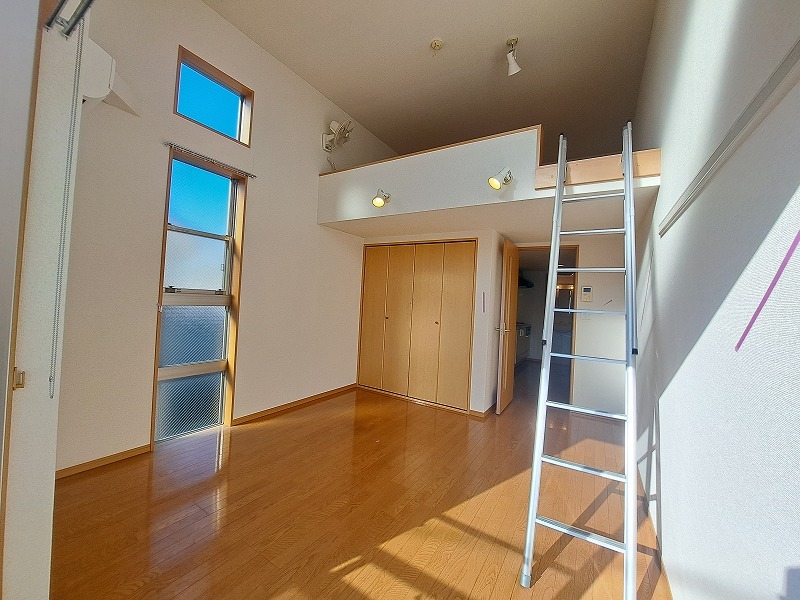 サンヴィアーレ・T リビング