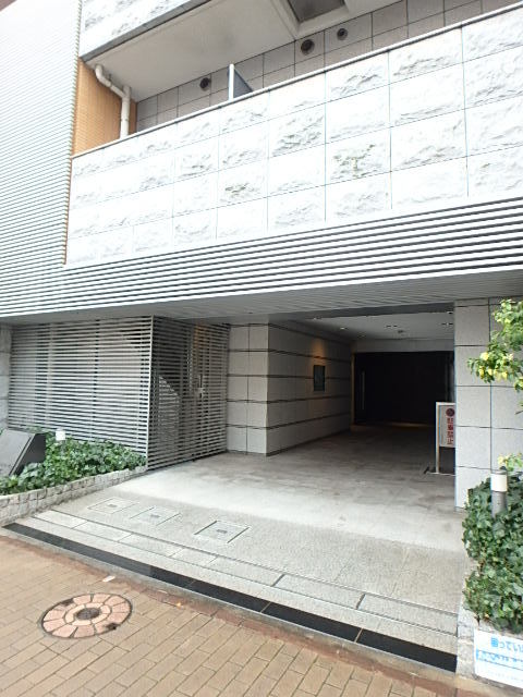 ガーラ・グランディ大森 高級感あふれるエントランス