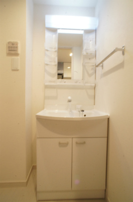 リブリ・フォーチュン横浜1階 洗面