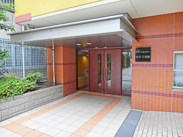 ライジングプレイス浅草弐番館305号室 エントランス