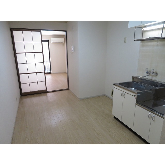 メゾン・アメニテ 廊下