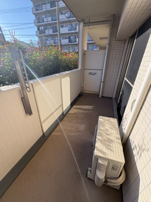 アウラ１０(E-058)1階 バルコニー