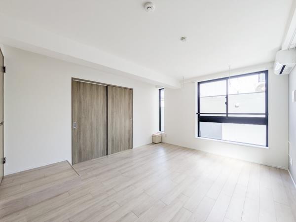 プラティーク清澄庭園4階 リビング