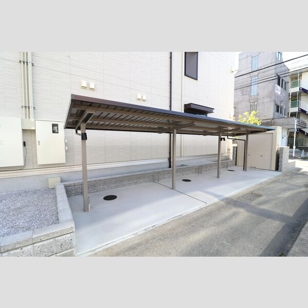 ミレニアセジュール熊谷 駐輪場