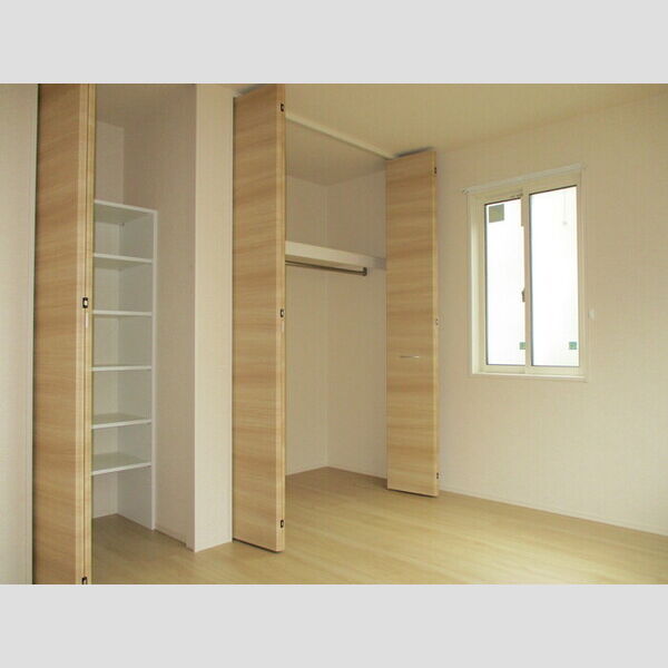 ロイヤルコート小倉103号室 103(洋室)