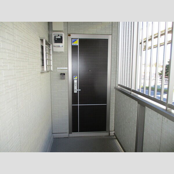 アーバンペアⅤ Ⅴ105(玄関)