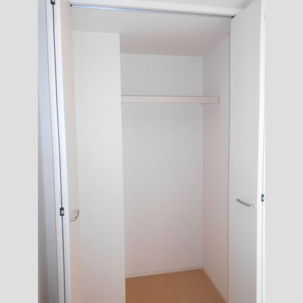 ルミエール(新宿町)　B 収納