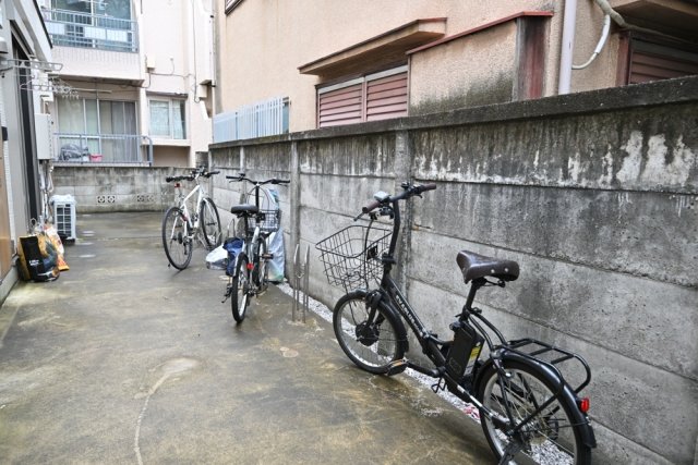 エクセルコート武蔵関2階 駐輪場